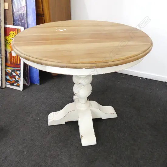 ROUND PEDESTAL TABLE w. WHITE PAINTED BASE 900mm dia, H.765mm