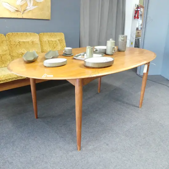 RETRO MAHOGANY OVAL DINING TABLE 1065x1830x715mm