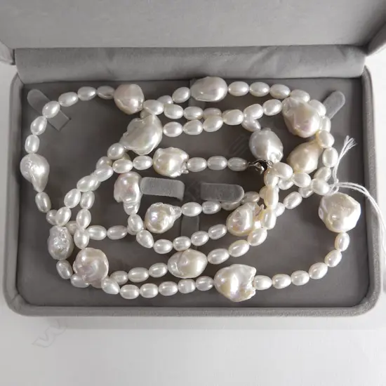 BAROQUE AND RICE PEARL NECKLACE