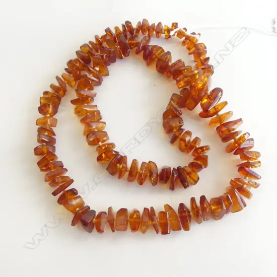 AMBER NECKLACE