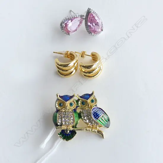 COSTUME OWL BROOCH & 2 PRS COSTUME EARRINGS