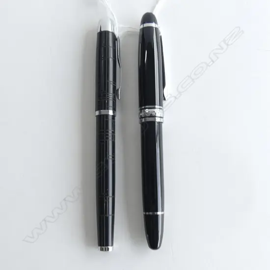 REPLICA MONTBLANC MEISTERSTUCK BALLPOINT PEN & VINTAGE PARKER PEN (needs cartridge)