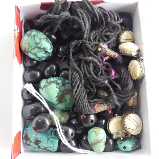 UNSTRUNG NECKLACE SOME TURQUOISE BEADS & VINTAGE SCARAB BRACELET