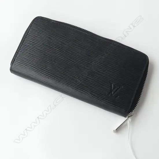FAUX LV WALLET W.200mm