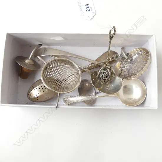 8 PCES, MOSTLY STG SILVER, TEASPOONS, STRAINERS ETC 167gms