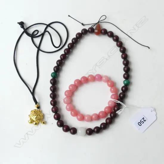 2 NECKLACES; PENDANT & WOODEN BEADS + PINK QUARTZ BRACELET 