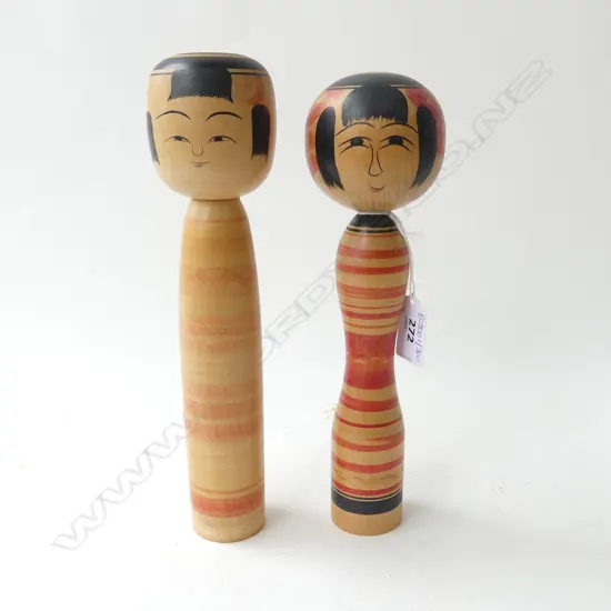 2 VINTAGE JAPANESE WOODEN KOKESHI DOLLS H.250mm, SIGNED TO BASE