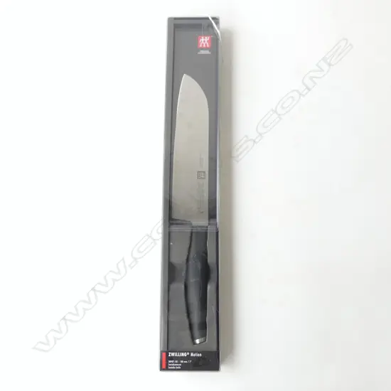 ZWILLING J.A  HENCKELS FOUR STAR SANTOKU KNIFE 180mm /7″