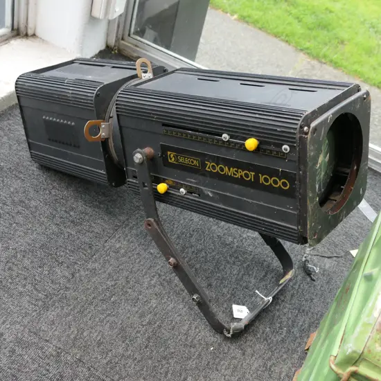 SPOTLIGHT 'SELECON' ZOOMSPOT 1000 L.690mm