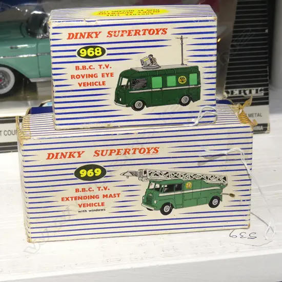 2 VINTAGE MINT & BOXED DINKY TOYS N968 & 969 BBC TV L180MM LONGEST