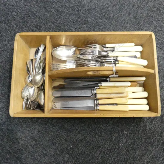 WOODEN TRAY w. ASST. CUTLERY; IVORINE 'BONE' HANDLES ETC