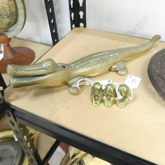 BRASS CROCODILE CROC 360MM  AND 3 WISE MONKEYS