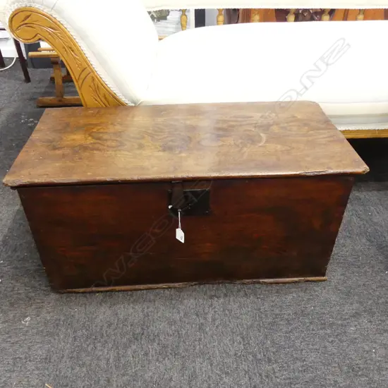ANTIQUE BLANKET BOX 770x360x360mm