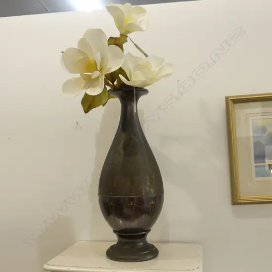 LG METAL FLOOR STANDING VASE w ARTIFICIAL MAGNOLIA STEMS