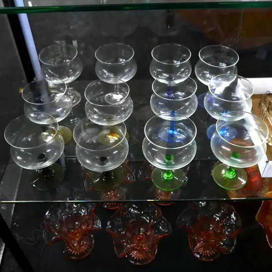 12 VINTAGE DRINKING GLASSES