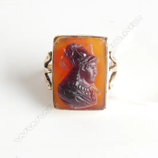 14ct ANTIQUE HARDSTONE CAMEO RING, 6.1gm, SIZE L 1/2