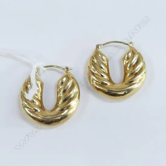 14ct Y GOLD HOLLOW HOOP EARRINGS 5.1 GMS **RTV**