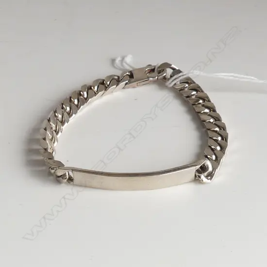 SILVER CHAIN BRACELET
