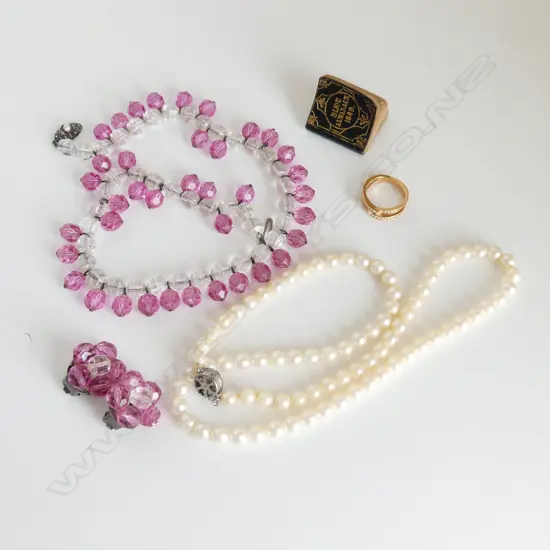 ASST. JEWELLERY; NECKLACES, PEARL & CRYSTAL (+ EARRINGS), GP RING, BIJOU ALMANAC 1849 H.30mm