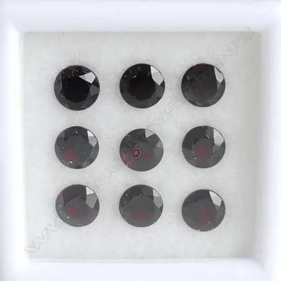 GARNET ROUND 6 MM  9 = 8.26CT