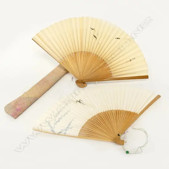 2 1960s VINTAGE JAPANESE FANS w SILK POUCH
