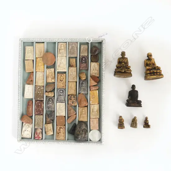 COLLECTOR TRAY OF CLAY BUDDHA PLAQUES & COLLECTION OF 6 BRONZE & METAL BUDDHA RELATED FIGURES