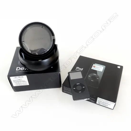 IPOD NANO + SAMSUNG DEX STATION, BOTH BOXED