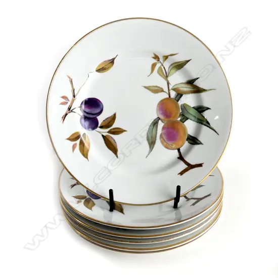 6 ROYAL WORCESTER EVESHAM DINNER PLATES 260mm dia