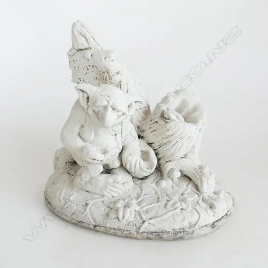 CONCRETE GARDEN ART TROLL H270MM