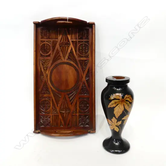 CHIP ART ARTS AND CRAFTS BUTLERS TRAY TOGETHER WITH AN ARTS AND CRAFTS TURNED VASE L 510 MM