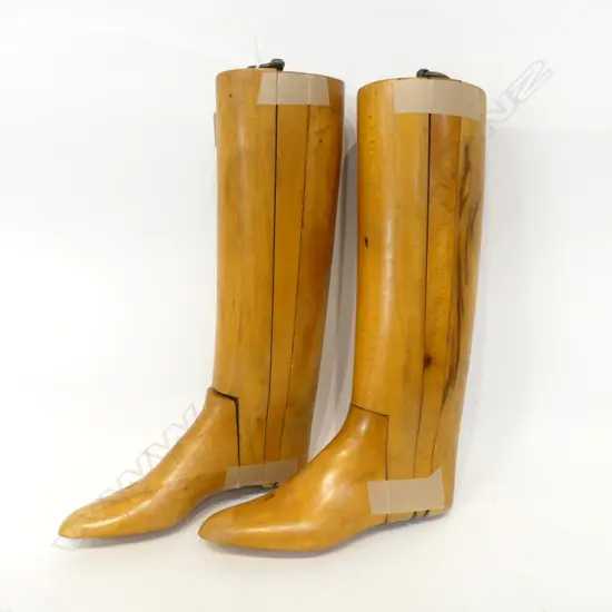 PAIR OF NEW ZEALAND ANTIQUE BOOT STRETCHERS, KAURI 