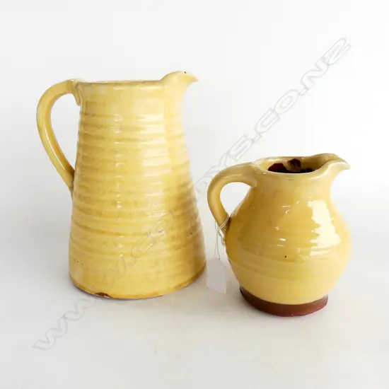 2 YELLOW TONY SLY JUGS H.220 / 140mm