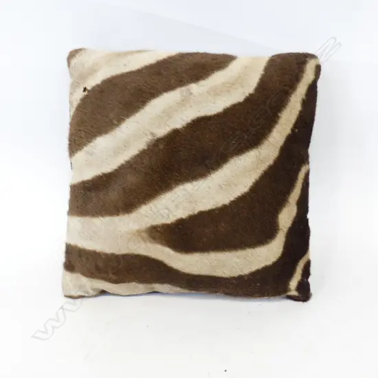 HIDE CUSHION 400x400mm some wear