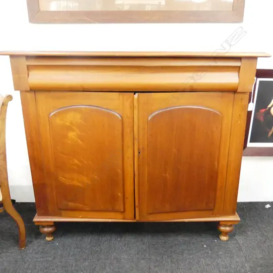 COLONIAL KAURI CHIFFONIER 1140x460x1030mm