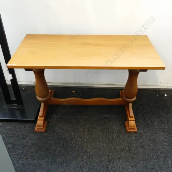 RIMU COFFEE TABLE 845x425x525mm