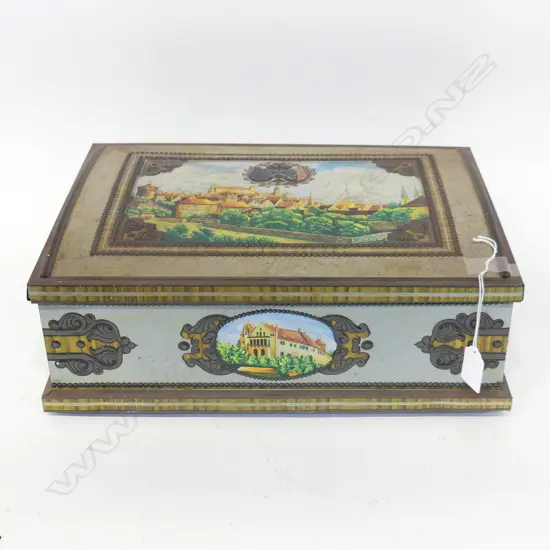 VINTAGE EUROPEAN TIN BOX W.370mm