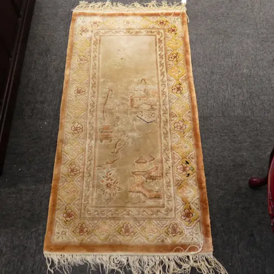 SMALL CHINESE HAND NOTTED RUG SCENIC PAT L1M 25MM