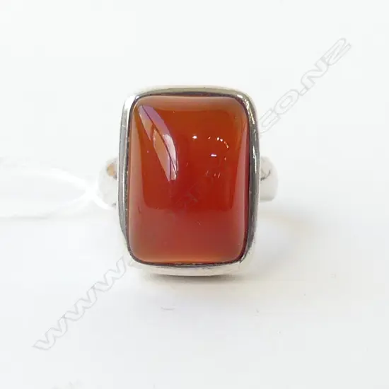 STERLING SILVER CARNELIAN AGATE DRESS RING SIZE P