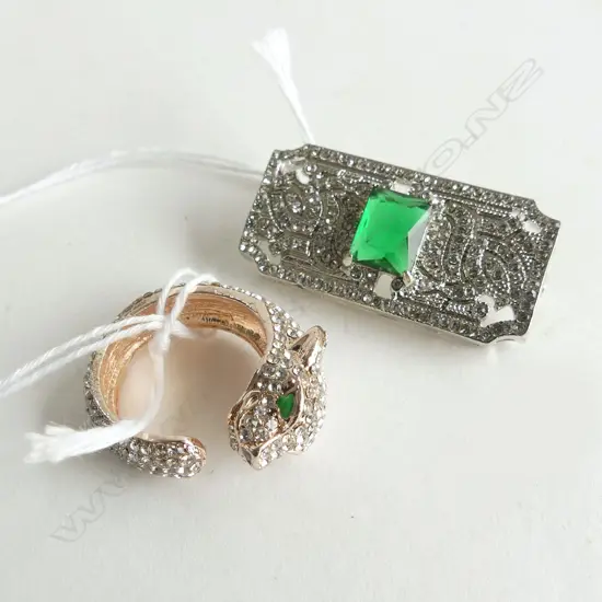MODERN COSTUME PANTHER RING & DECO STYLE BROOCH ring size p
