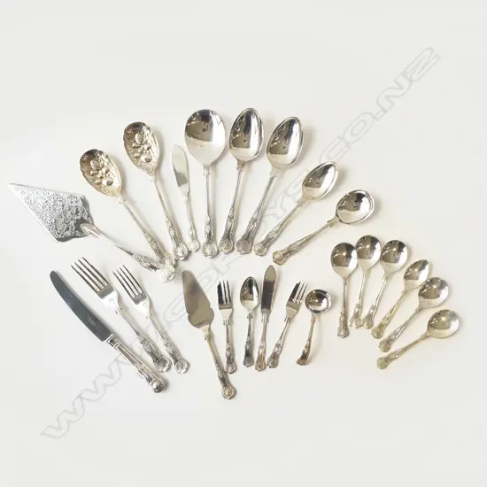 24PC KINGS PATTERN SILVER PLATED SERVING ITEMS & CUTLERY – BERRY SPOONS, CAKE SLICES, SERVING SPOONS ETC