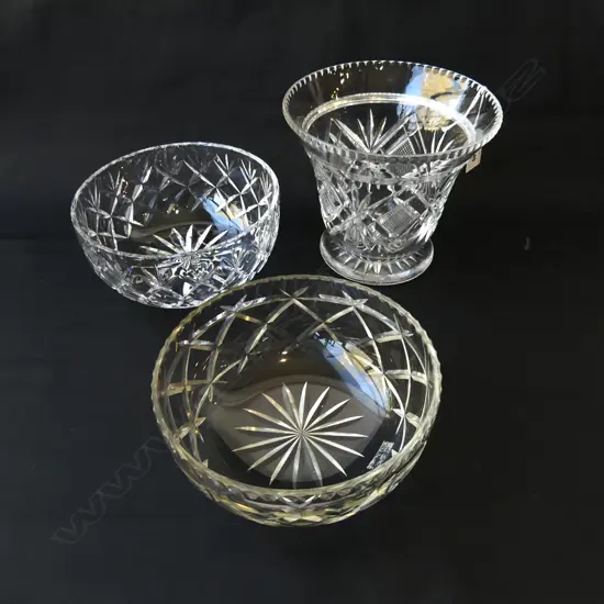 CRYSTAL VASE H.175mm & 2 BOWLS