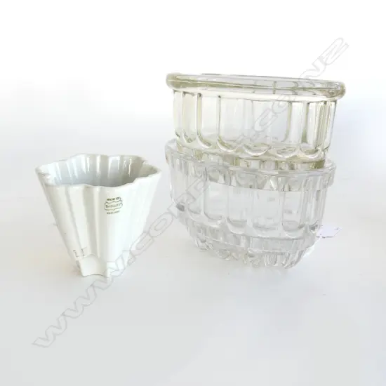 SHELLEY CHINA JELLY MOULD H100MM & 2 PRESSED GLASS JELLY MOULDS L140MM