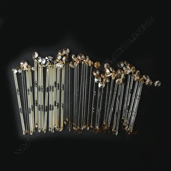 40 VINTAGE FACET CUT CRYSTAL DROPS ON STRINGS 12 OF EACH TYPE, L.160MM-170MM