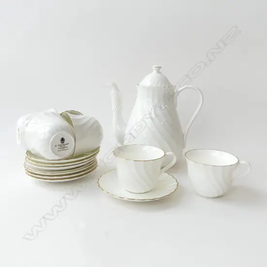 WEDGWOOD WHITE CHINA COFFEE POT & 6 C/SS