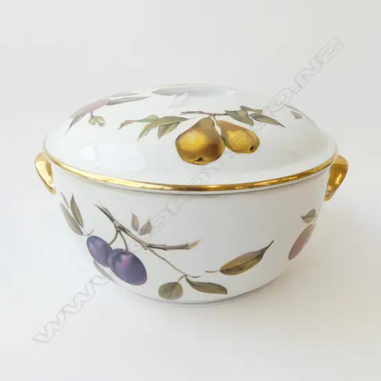 ROYAL WORCESTER EVESHAM LIDDED TUREEN 220mm dia