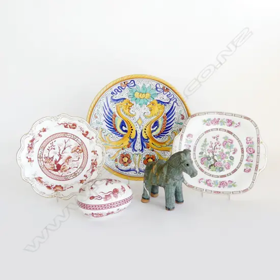 5 PCES; LG DISH 315mm dia, 2 COALPORT PLATES + EGG CONTAINER (REPAIRED), ORIENTAL ARCHAIC STYLE HORSE