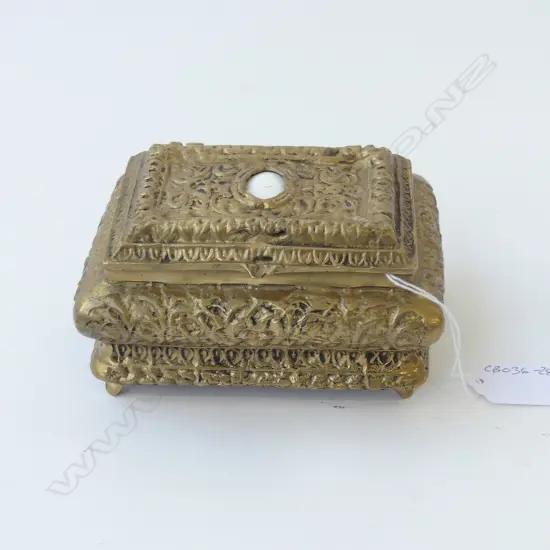 VINTAGE BRASS TRINKET BOX
