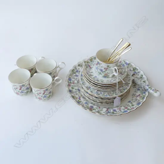 MOMOYAMA PART TEA SET