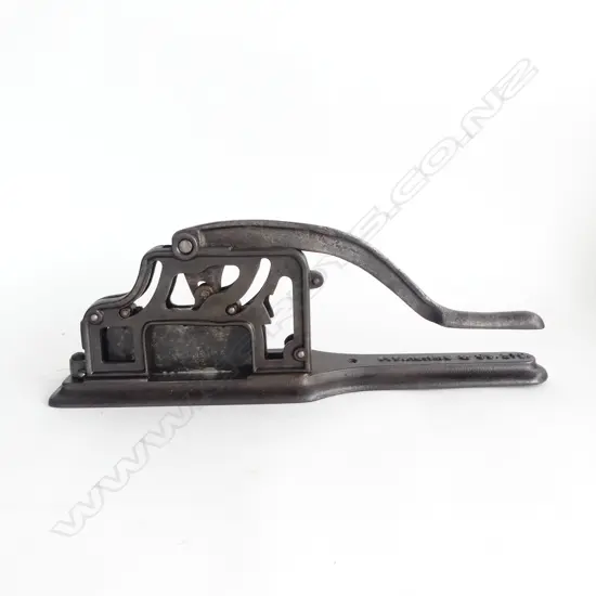 VICT CAST IRON F F ADAMS  TOBACCO CUTTER L440MM