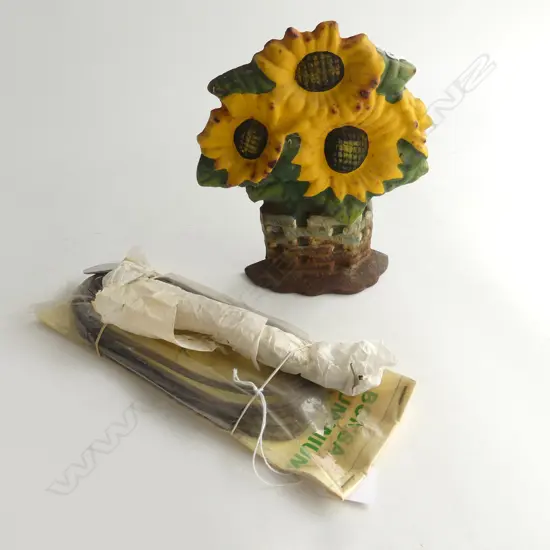 WROUGHT IRON BASKET of FLOWERS DOORSTOP H.200mm & PR UNUSED BONSAI TOOLS & WIRE